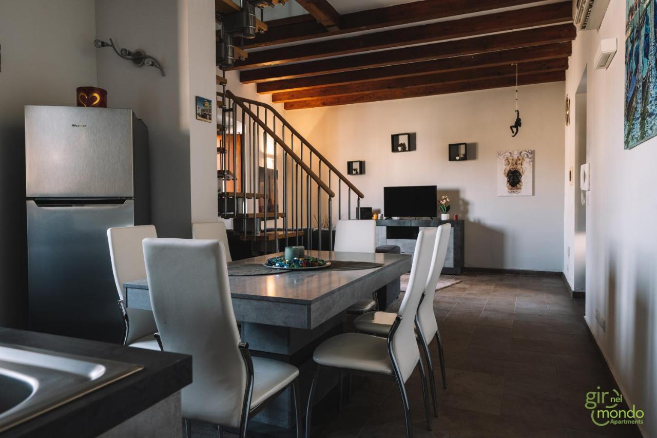 Giro Nel Mondo Apartments Catania Exterior photo