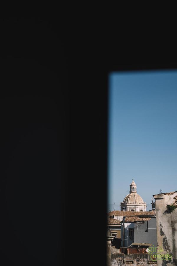 Giro Nel Mondo Apartments Catania Exterior photo